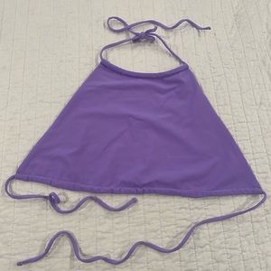Bikini top. Purple. Size medium. No damages.